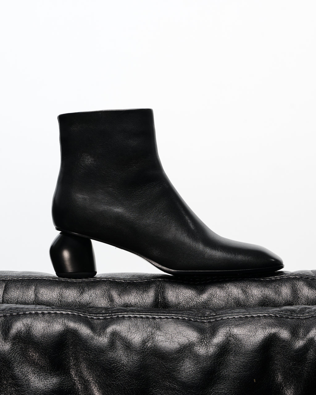 TADAO BLACK SQUARE-TOE, LOW-HEEL ANKLE BOOTS