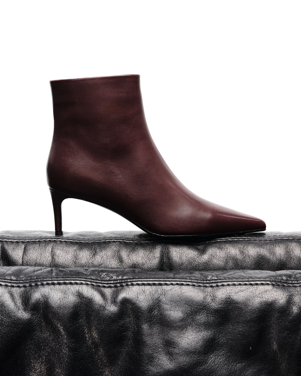 Noura Low Burgundy pointed-toe ankle boots