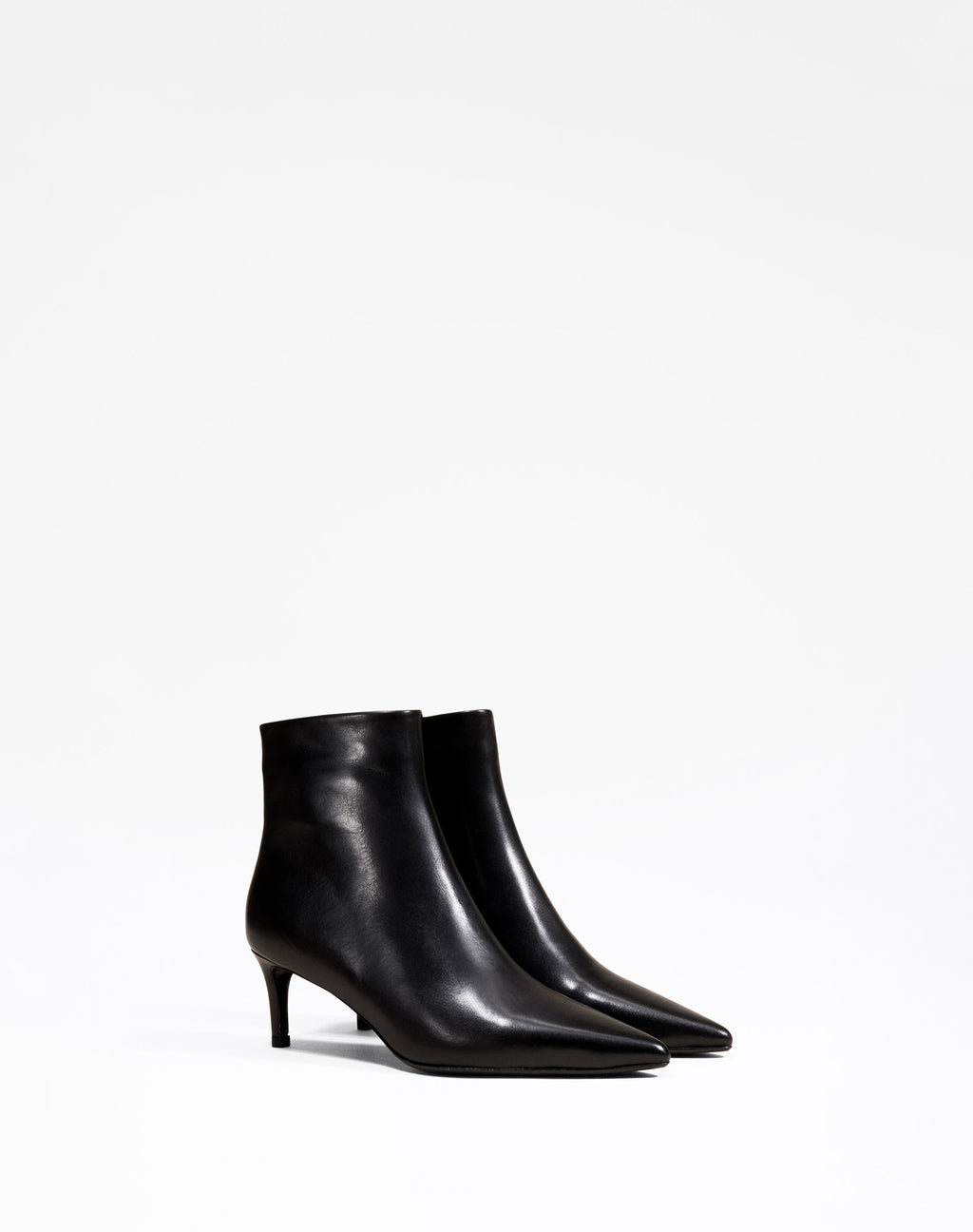 Bottines à talon et bout pointu Noura Low Black Calf