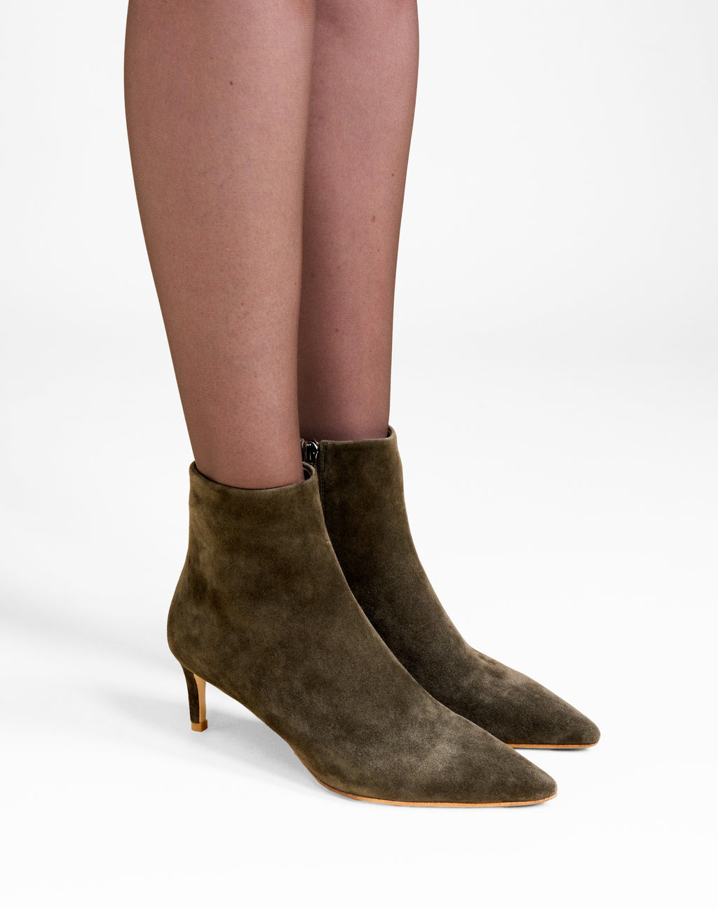 Bottines à talon et bout pointu Noura Low Kaki Suede