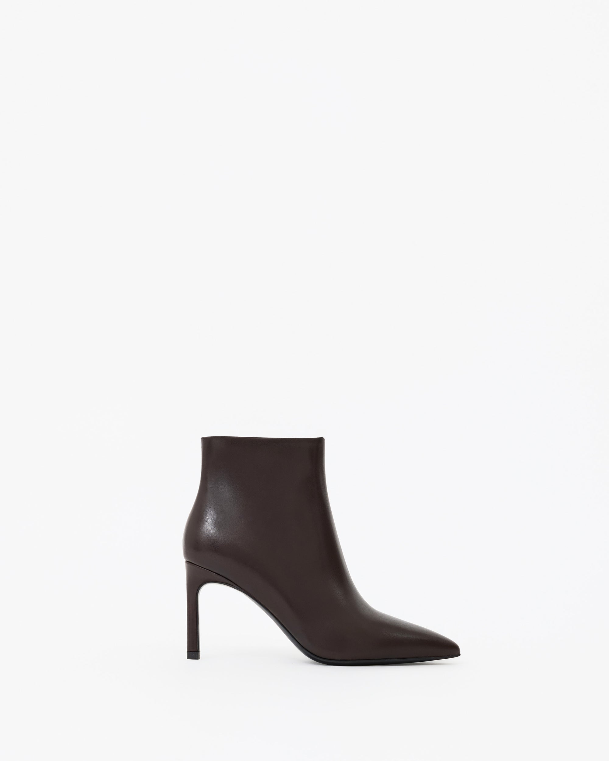 Bottines en cuir chocolat à talon et bout pointu Noura Chocolate Calf