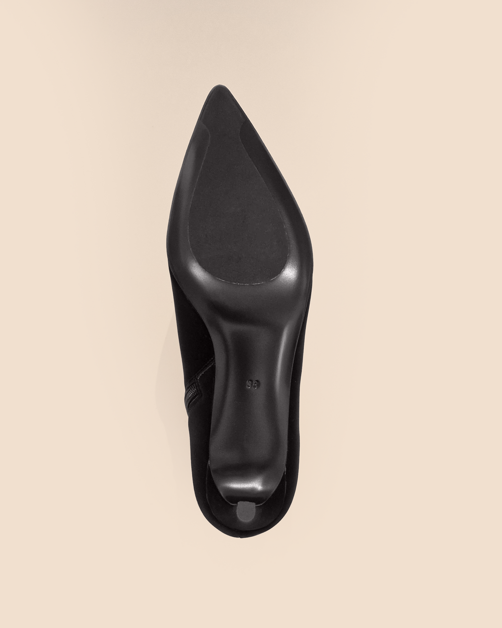 Bottines à talon et bout pointu Noura Low Black Mat