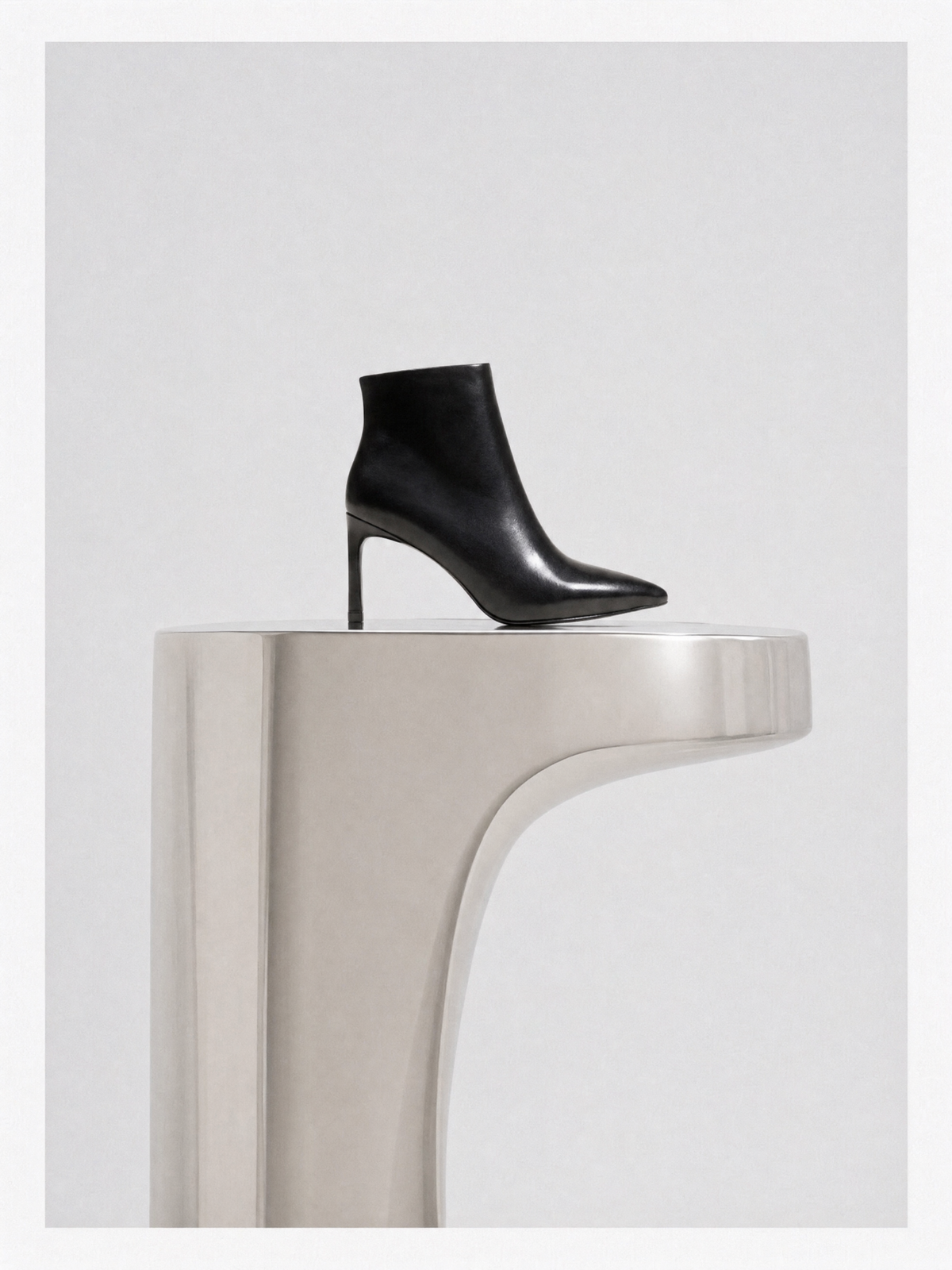 Noura Black Calf ankle boots with pointed toe