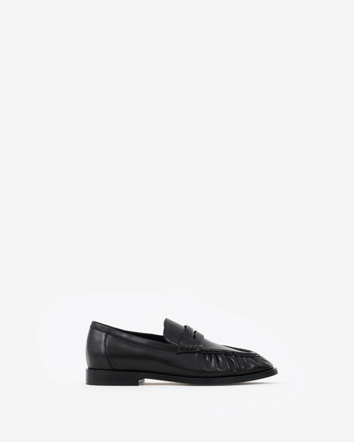Mocassins plissés en cuir noir Orso Black