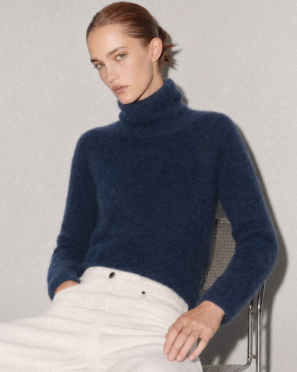 PULL COL ROULÉ EN MAILLE DE RACCOON DANO NAVY