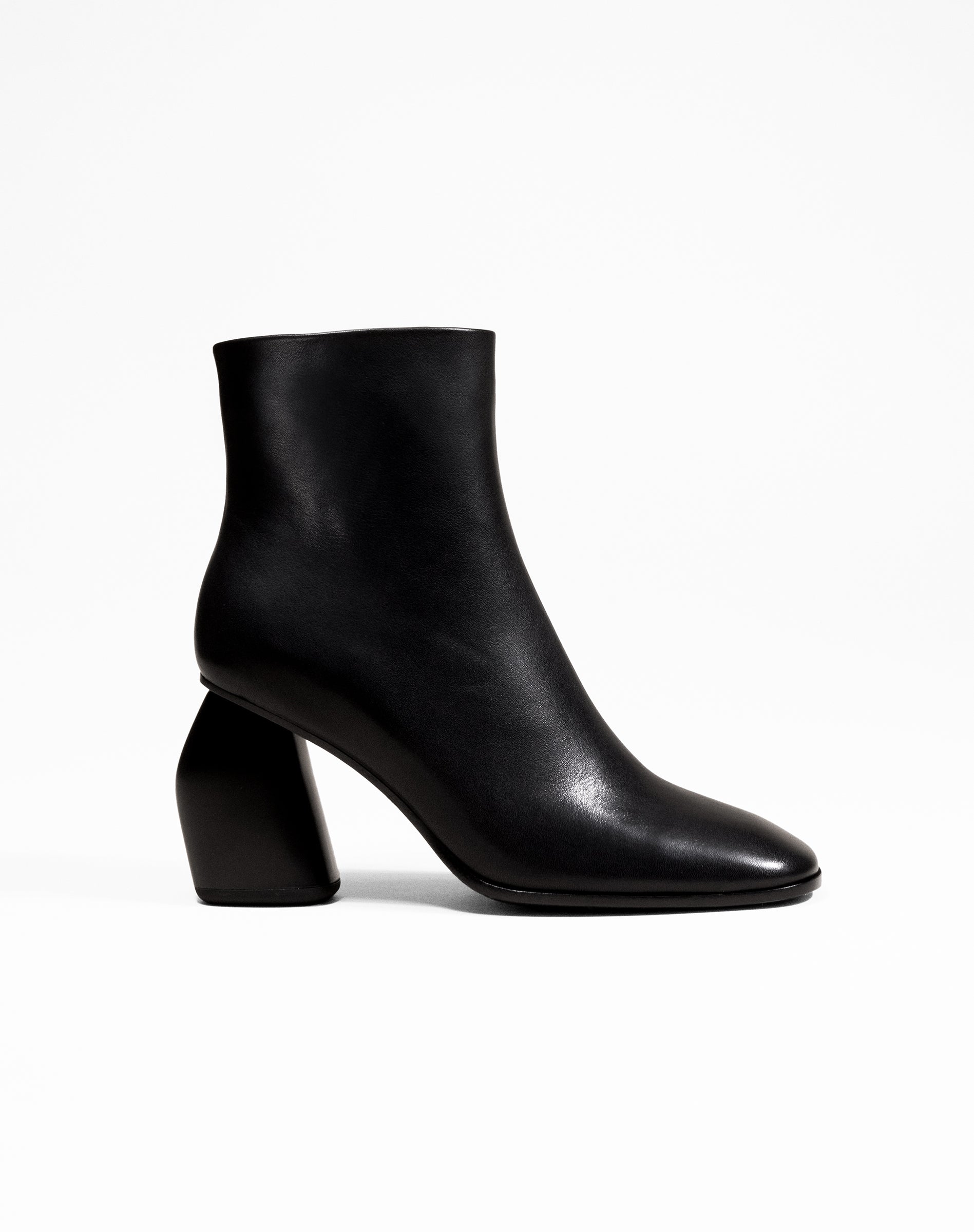 RAMS BLACK SQUARE-TOE, HIGH-HEEL ANKLE BOOTS