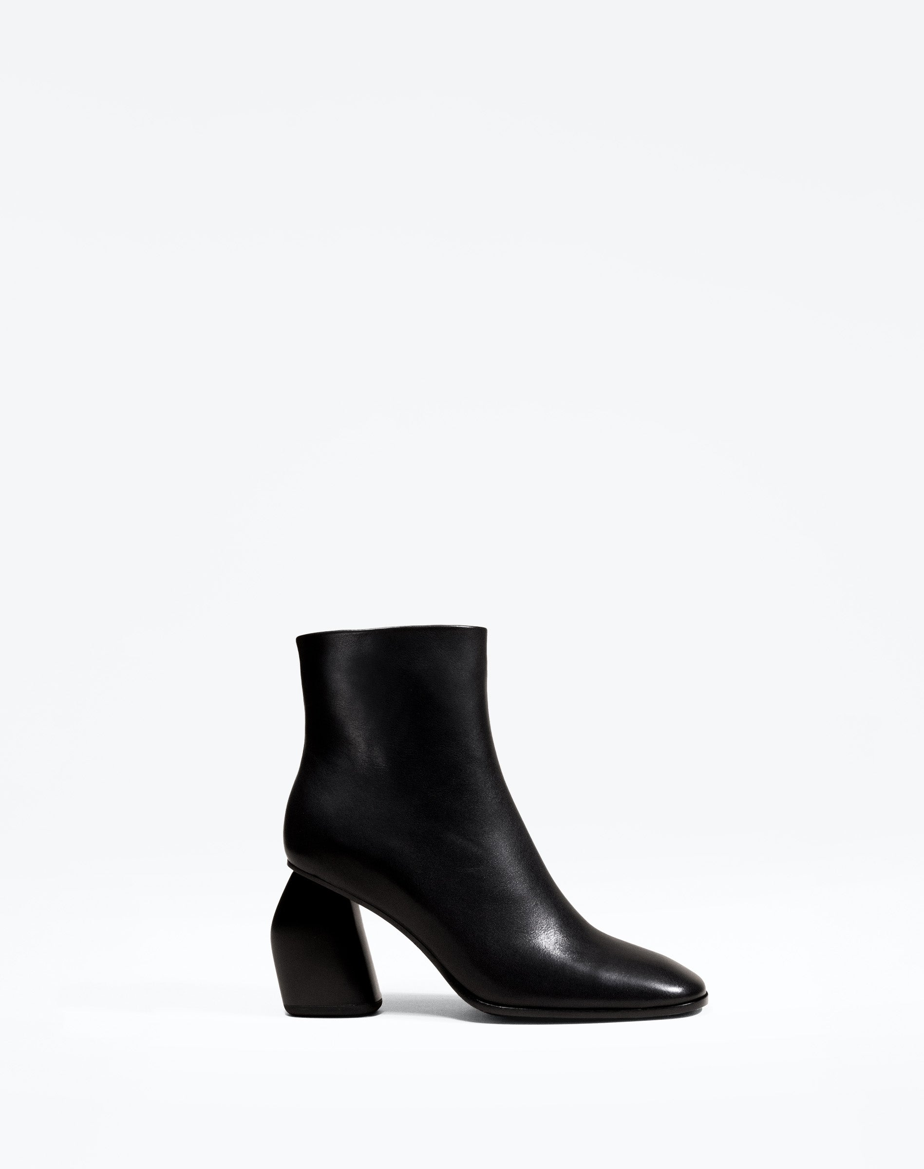 RAMS BLACK SQUARE-TOE, HIGH-HEEL ANKLE BOOTS