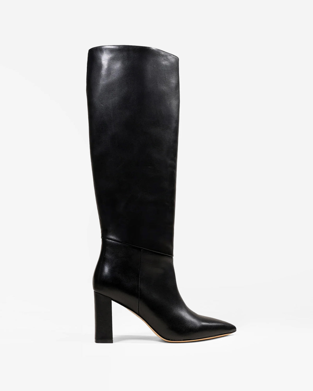 TRACEY BLACK BOOTS WITH A WIDE HEEL