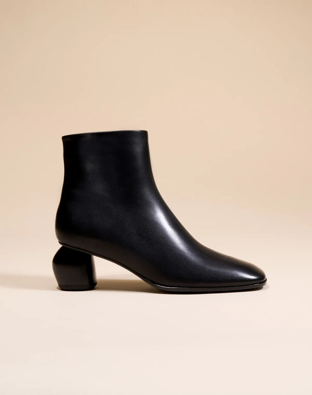 TADAO BLACK SQUARE-TOE, LOW-HEEL ANKLE BOOTS