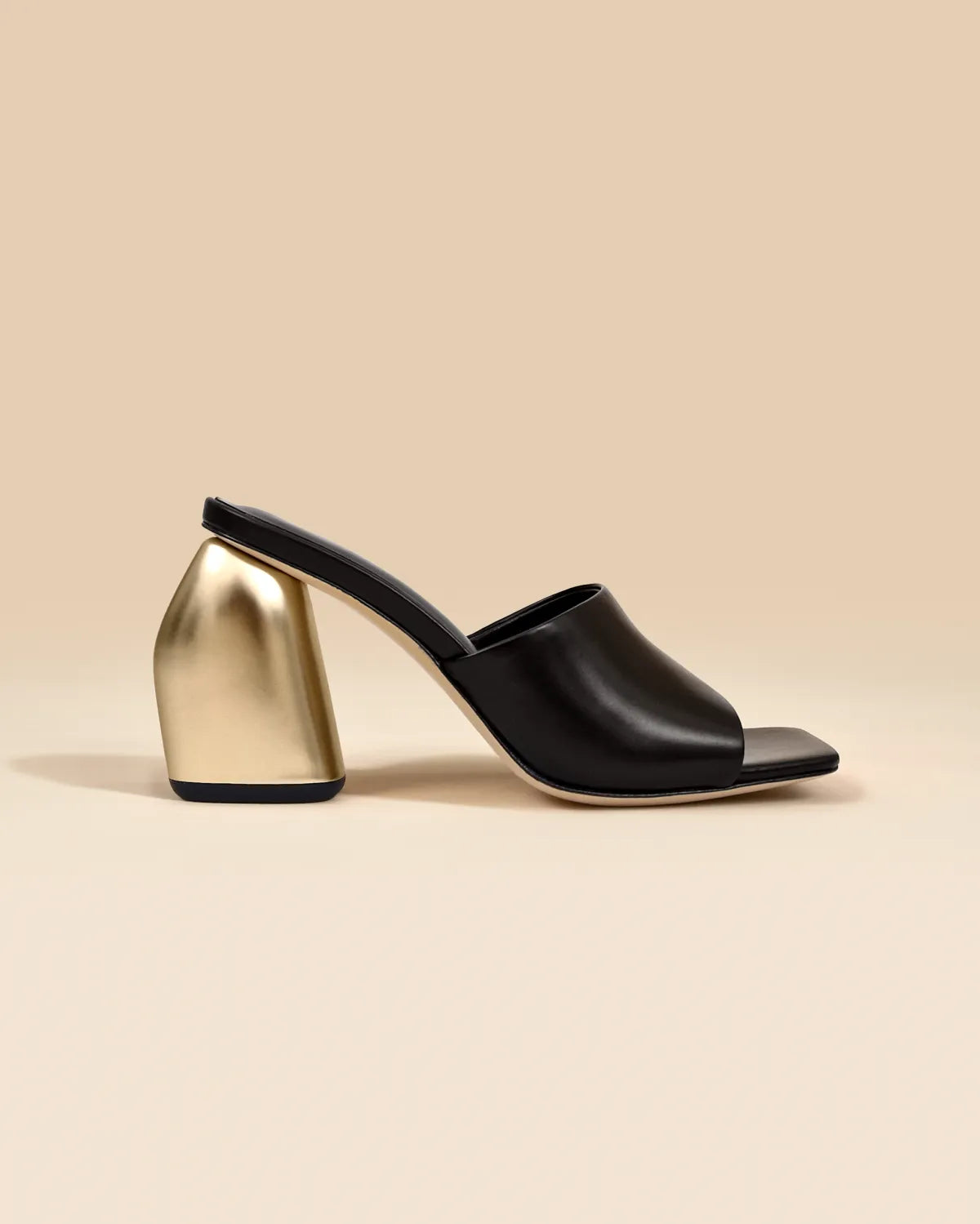 Mule en cuir noir à large talon haut doré Gemma High Black Gold