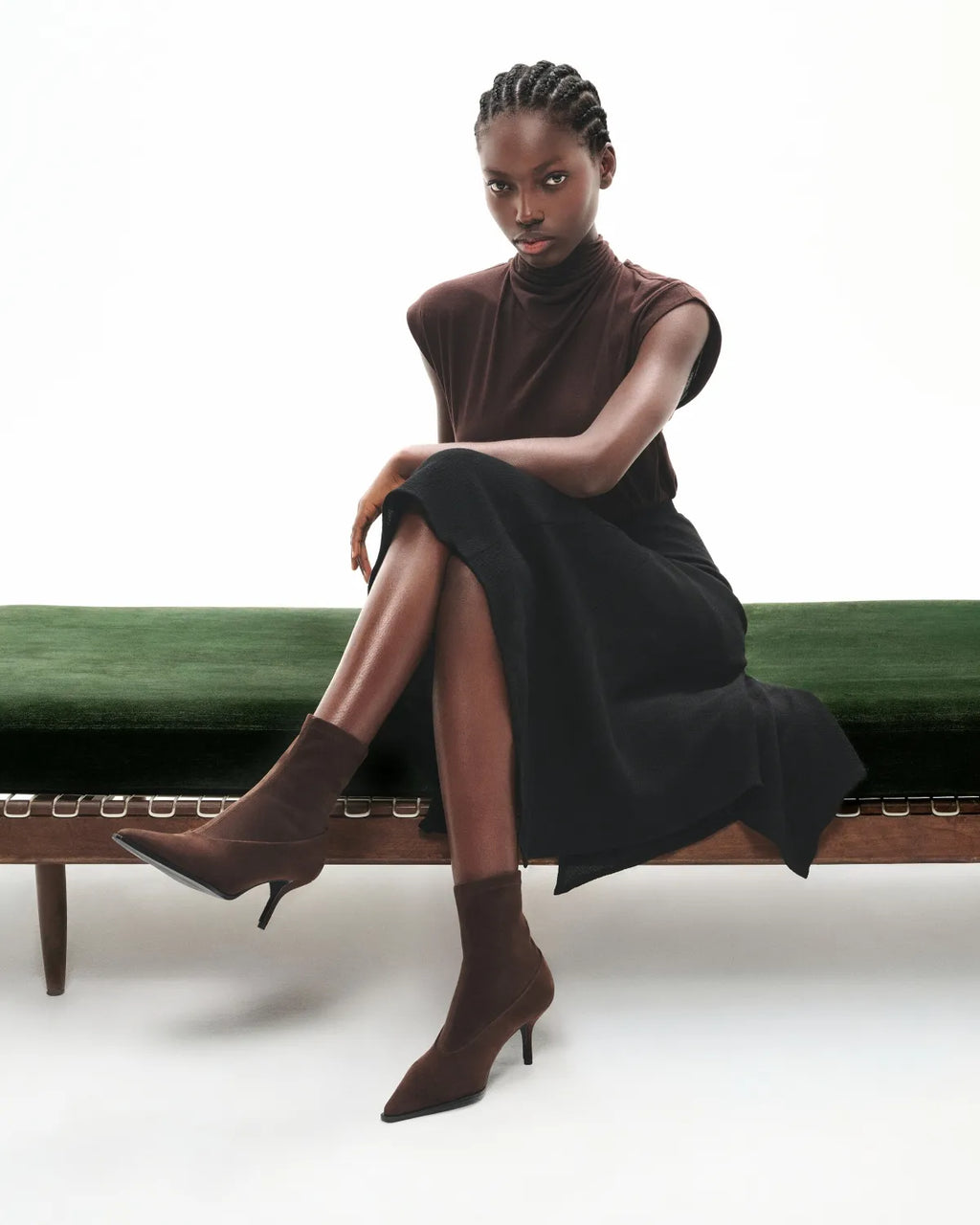 BOTTINES CHOCOLATS A BOUT POINTU ET TALON AIGUILLE ANDO CHOCOLATE