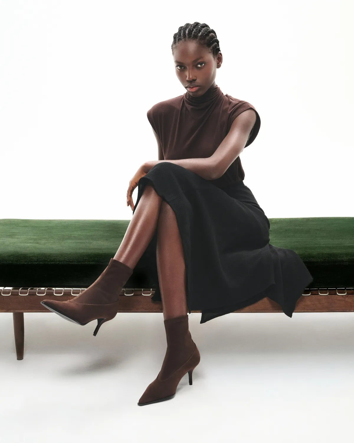 BOTTINES CHOCOLATS A BOUT POINTU ET TALON AIGUILLE ANDO CHOCOLATE