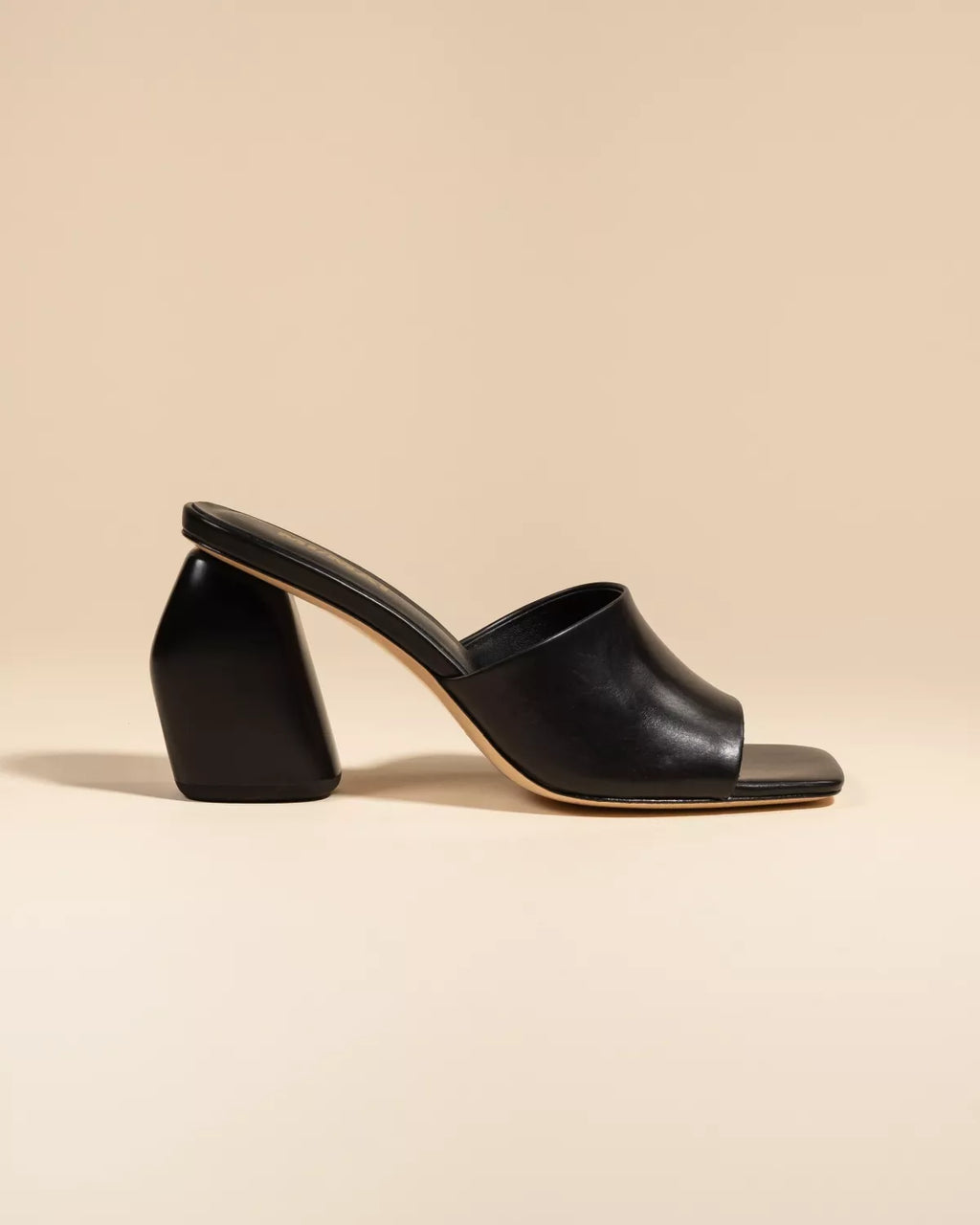 Mule à large talon haut en cuir noir Gemma High Black Mat