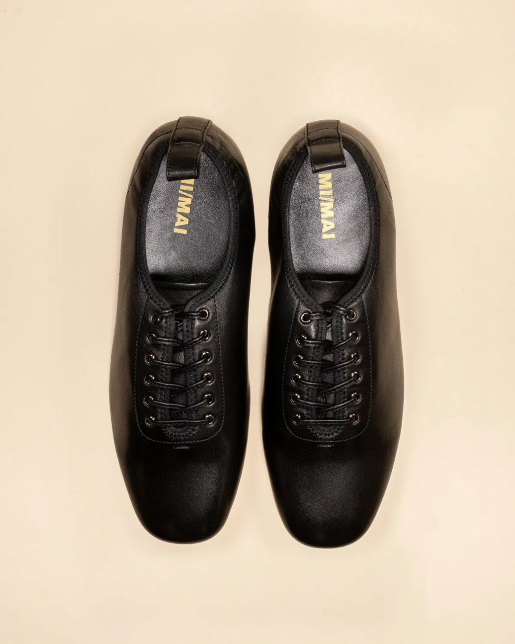 Derby slip-on plate en cuir noir souple Serge Black