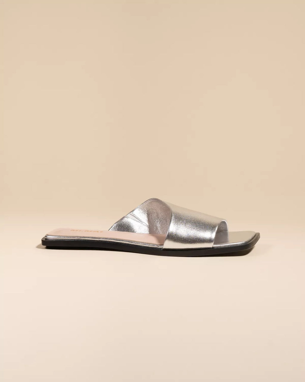 Nu-pied mule plate à large bride en cuir argenté Eero Silver