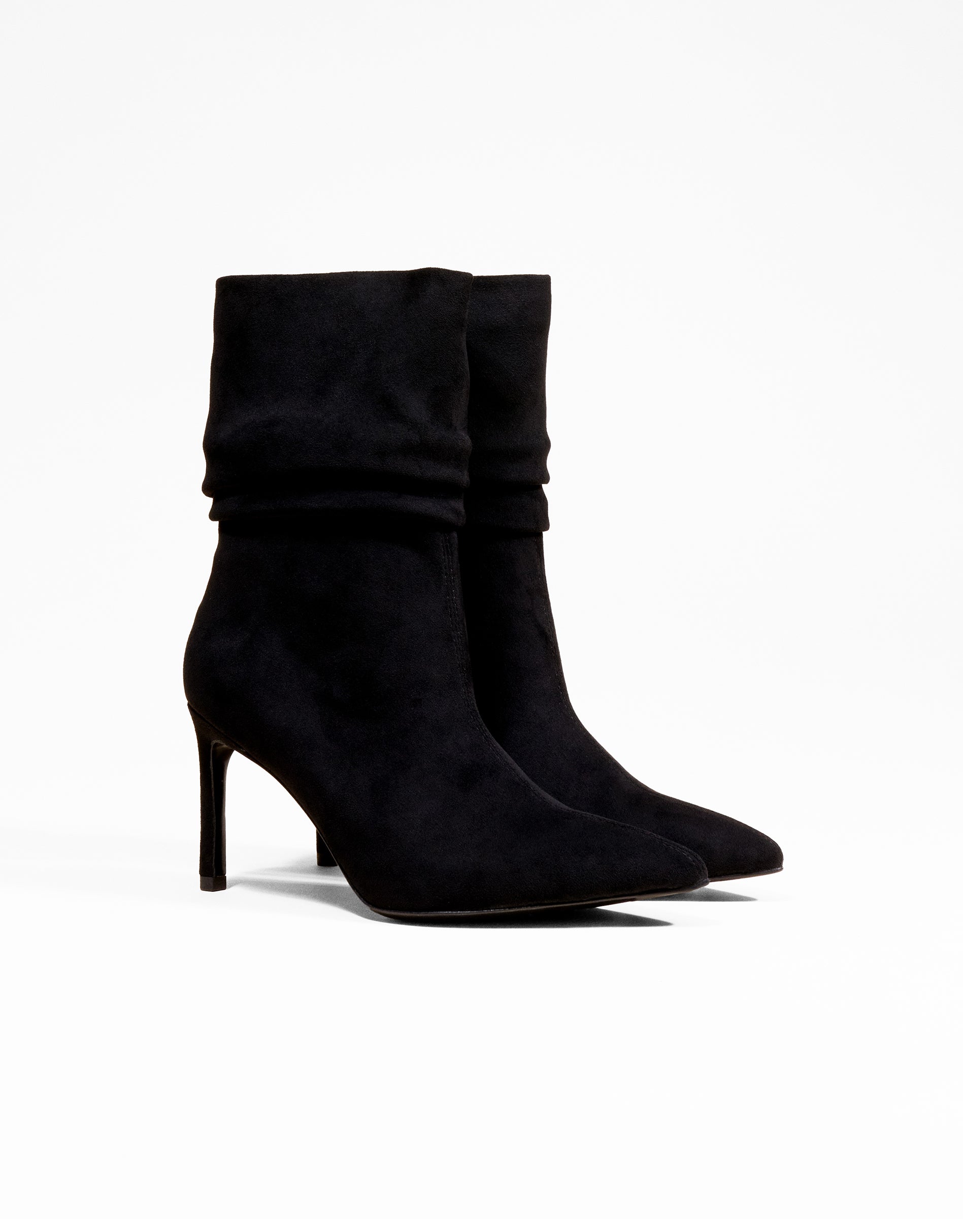 ZAHA BLACK ANKLE BOOTS WITH POINTED TOE AND HEEL
